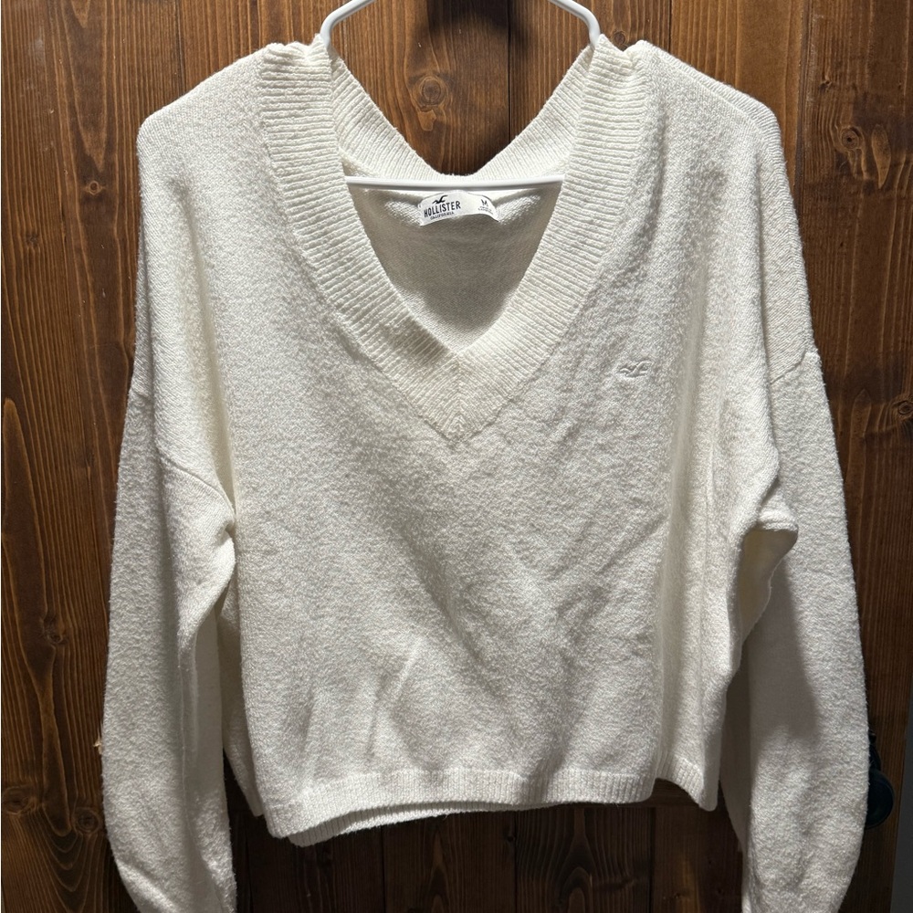 Hollister White Sweater Cropped